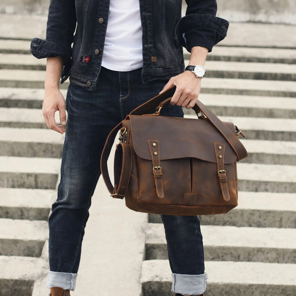 Men's 15" Genuine Leather Messenger Bag